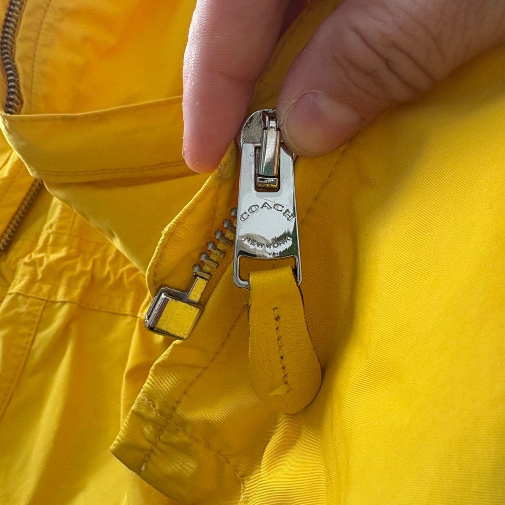 Coach Windbreaker Raincoat Yellow Jacket Cinched Waist F86465 - Medium - Picture 11 of 13